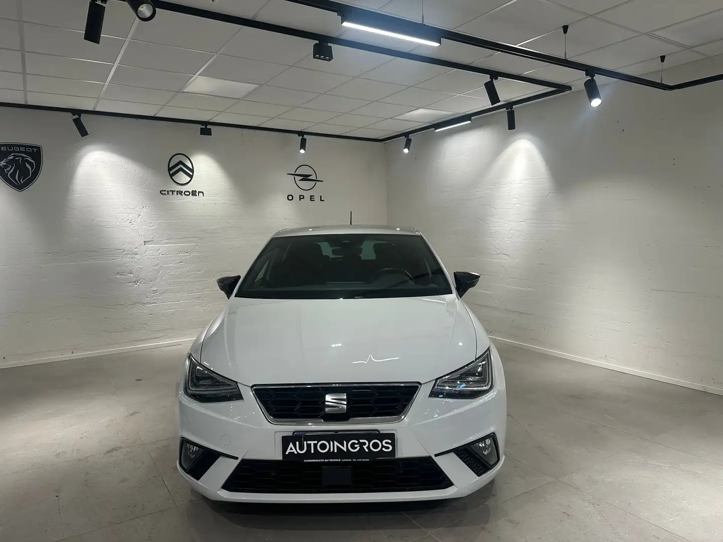 SEAT Ibiza 5 Porte 1.0 EcoTSI FR Wit - 2