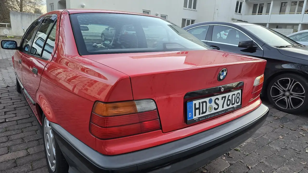 BMW 318i, foto 7