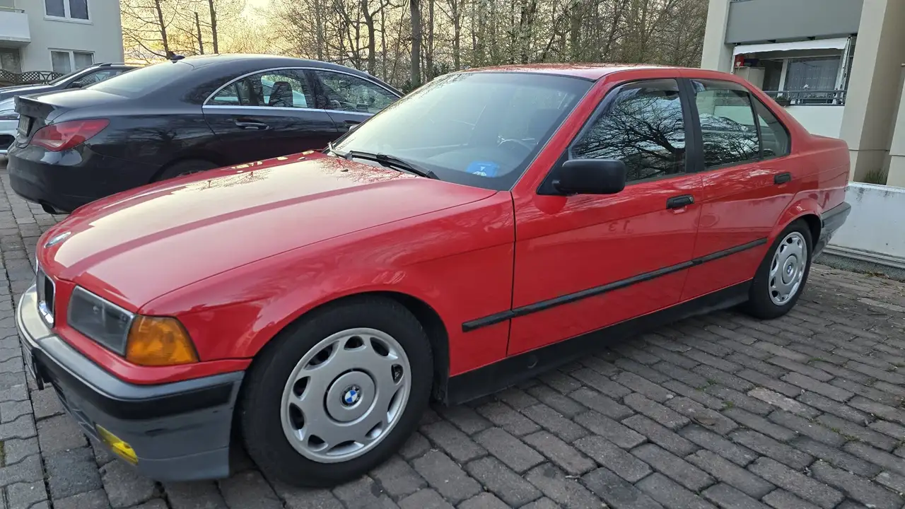 BMW 318i, foto 5