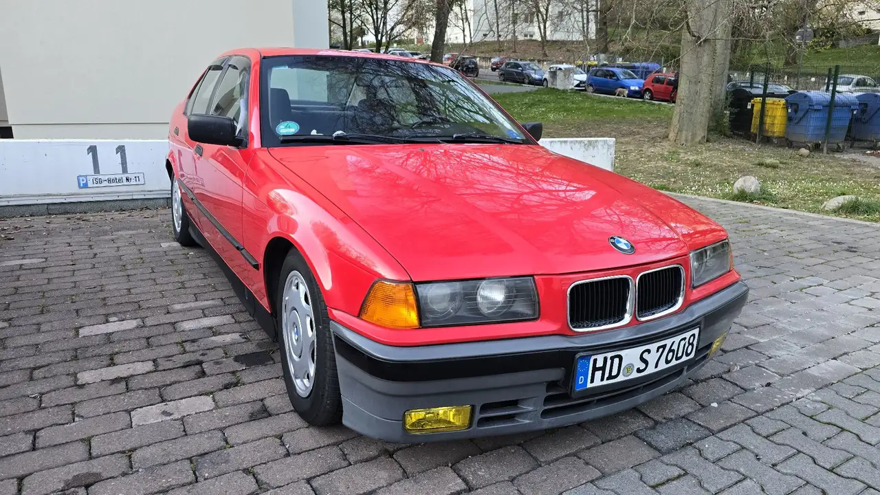 BMW 318i, foto 4