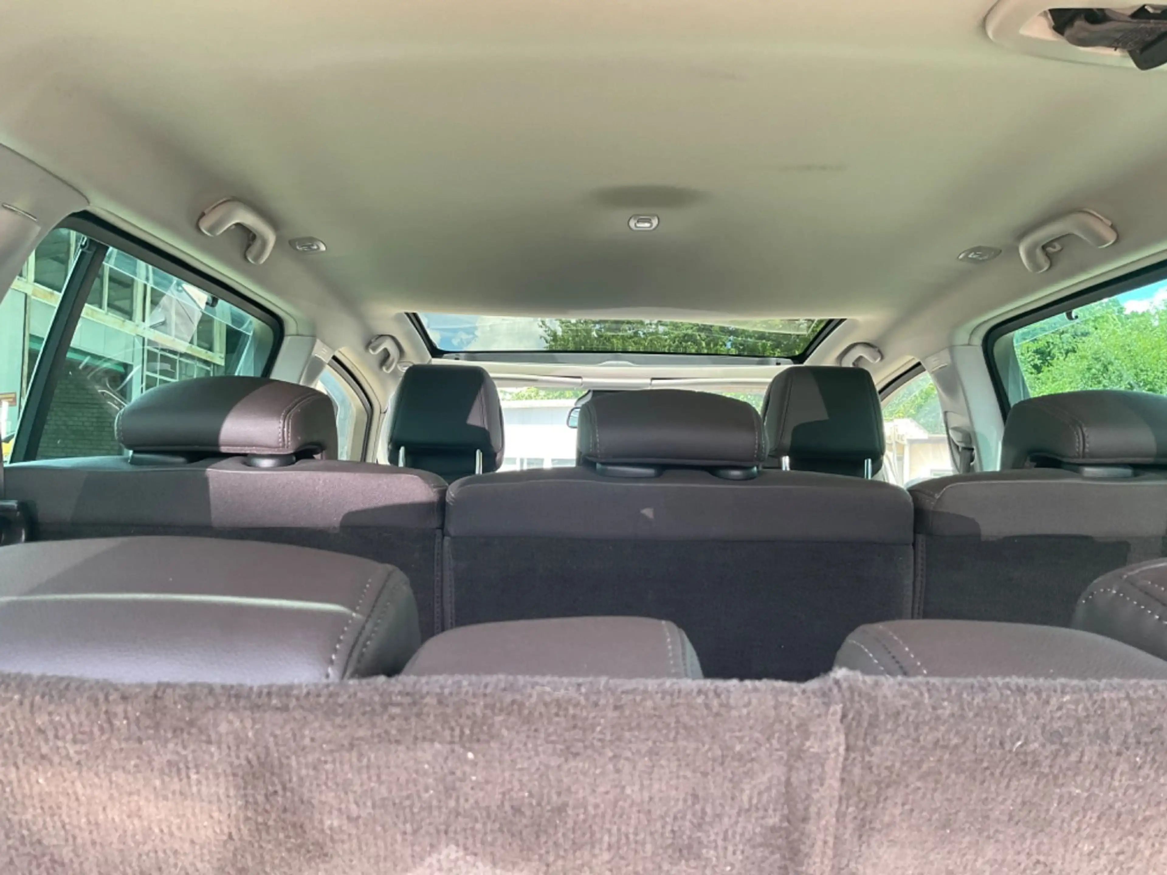 Renault Espace V Intens — photo 14