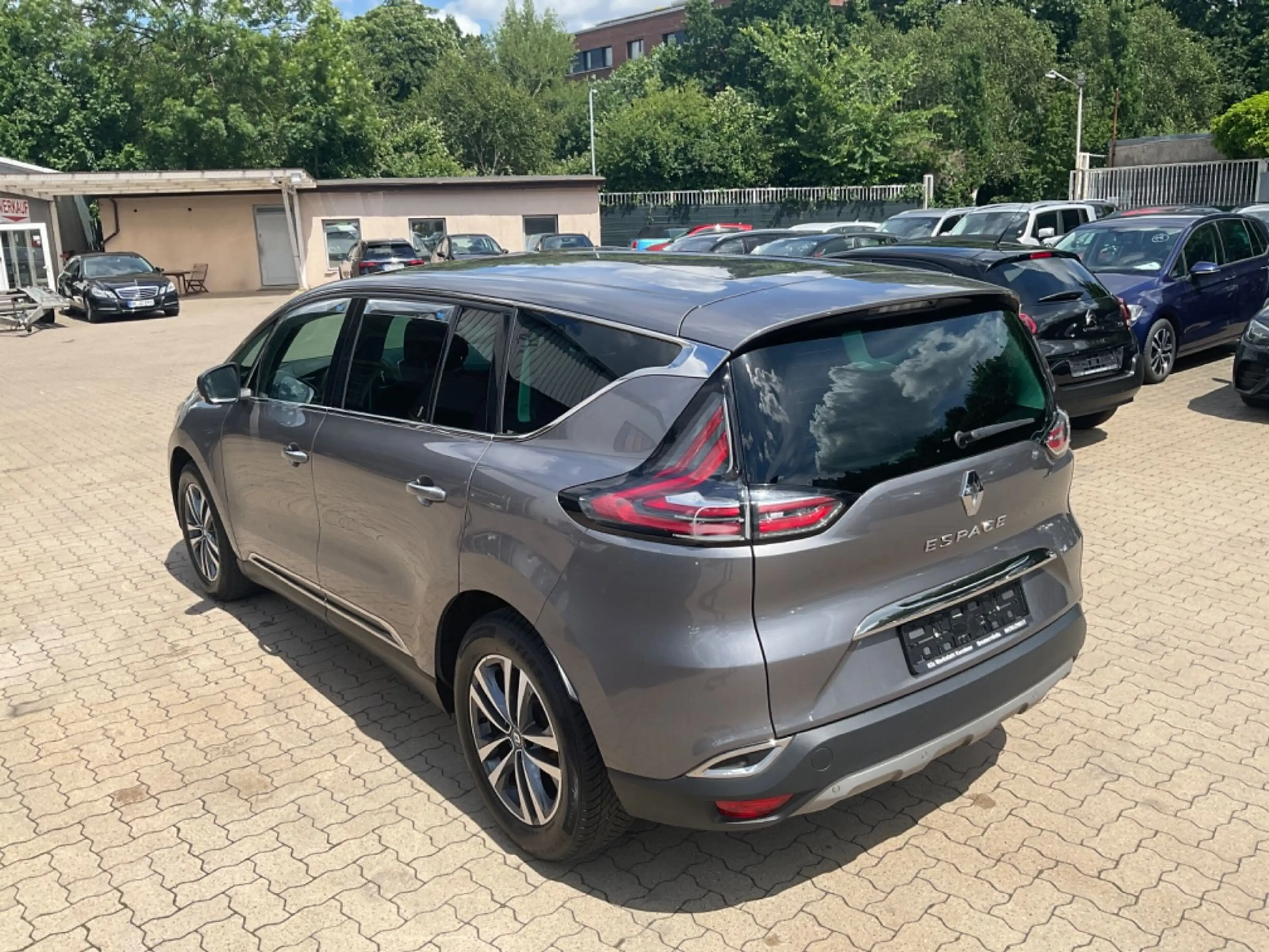 Renault Espace V Intens — photo 4