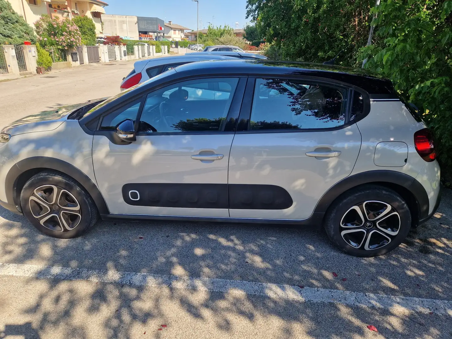Citroen C3 1.2 puretech Shine Pack s&s 83cv - 1
