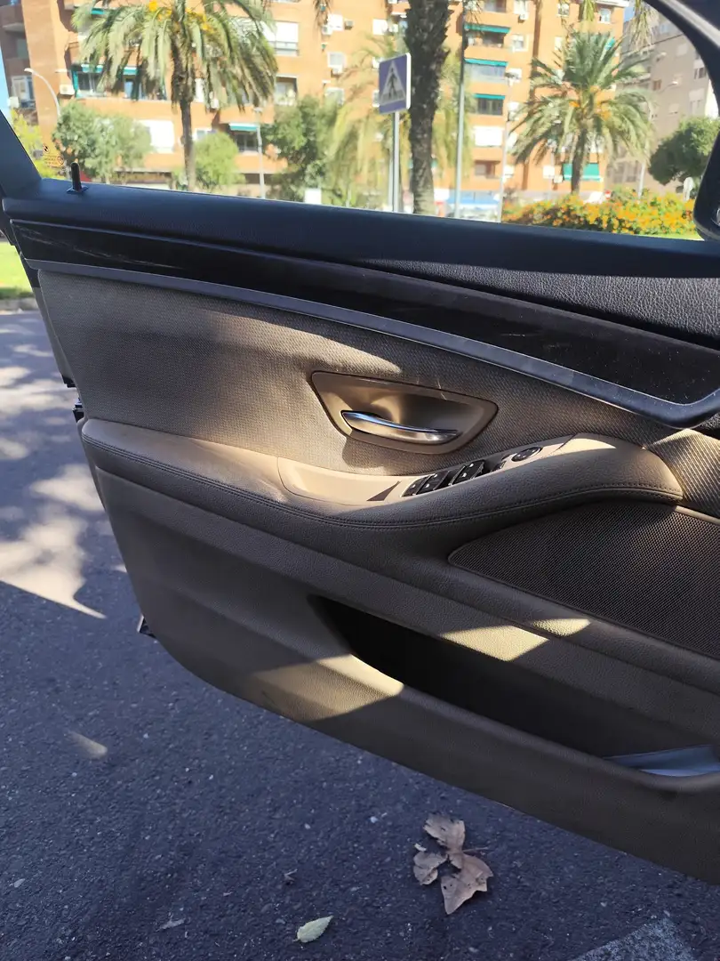 BMW 520 520dA Touring Verde - 1