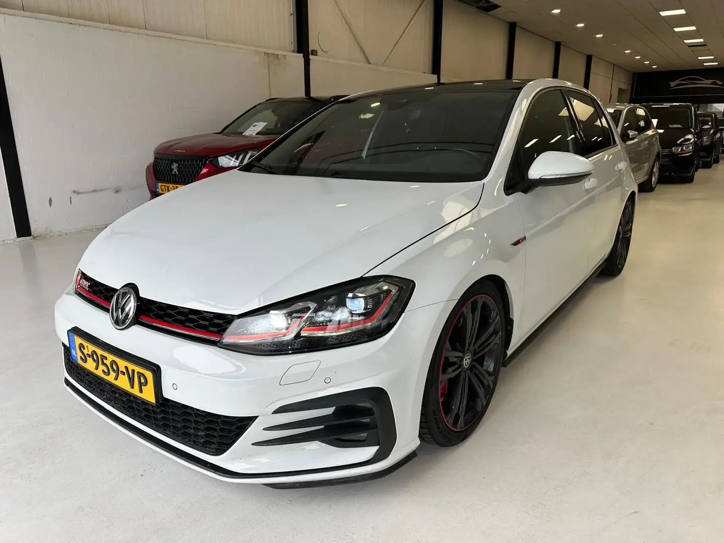 Volkswagen Golf GTI 2.0 TSI PANORAMADAK+SPORTSTOEL+93908 KM GELOPEN Weiß - 2