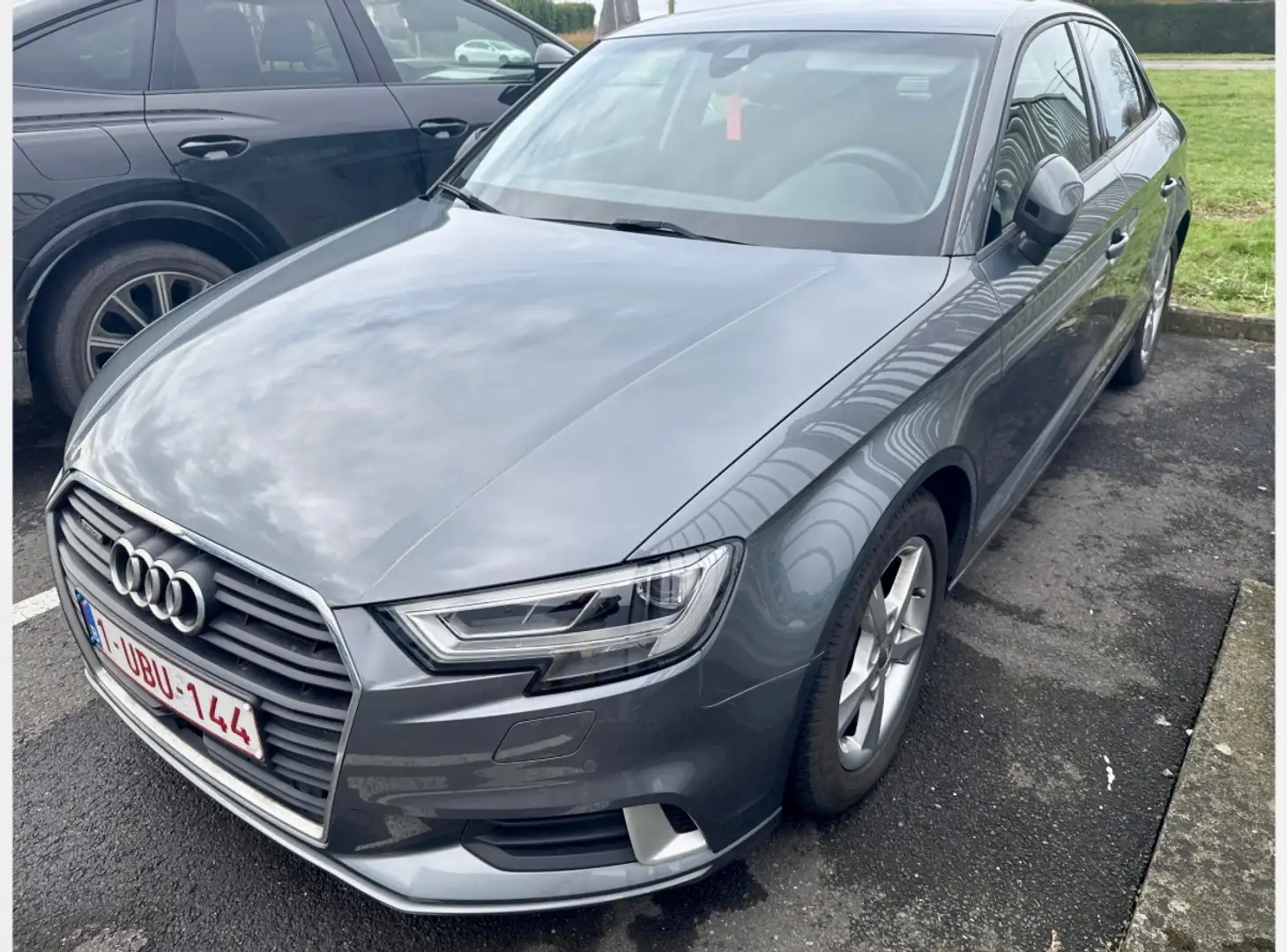 Audi A3 A3 2.0 tdi S line Quatro s-tronic Grijs - 2