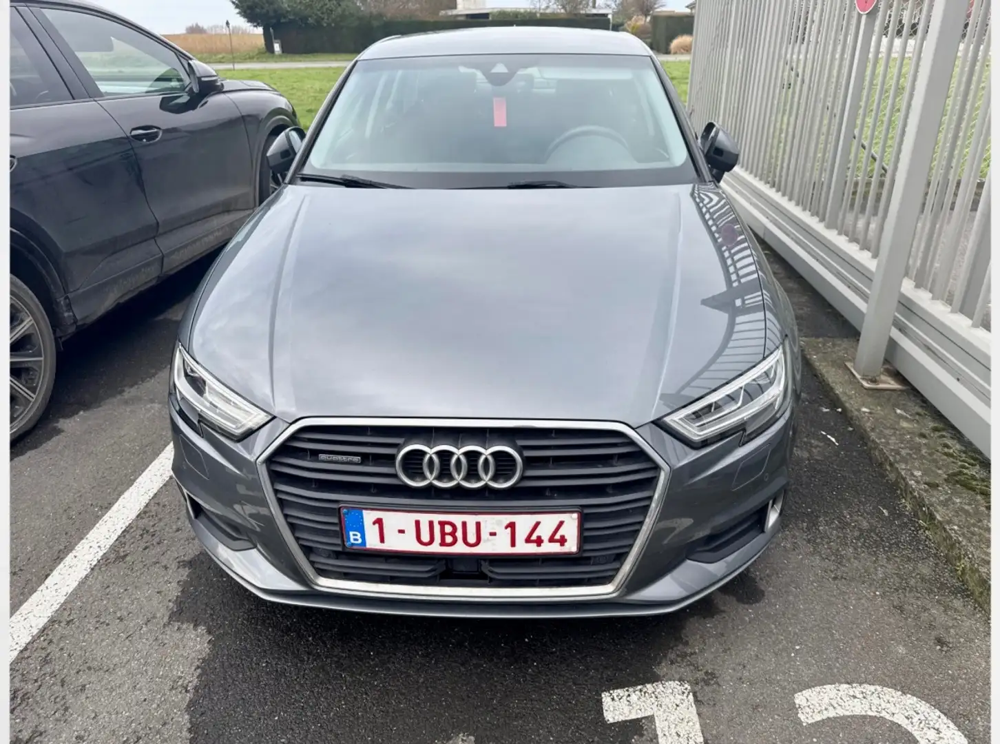 Audi A3 A3 2.0 tdi S line Quatro s-tronic Grijs - 1