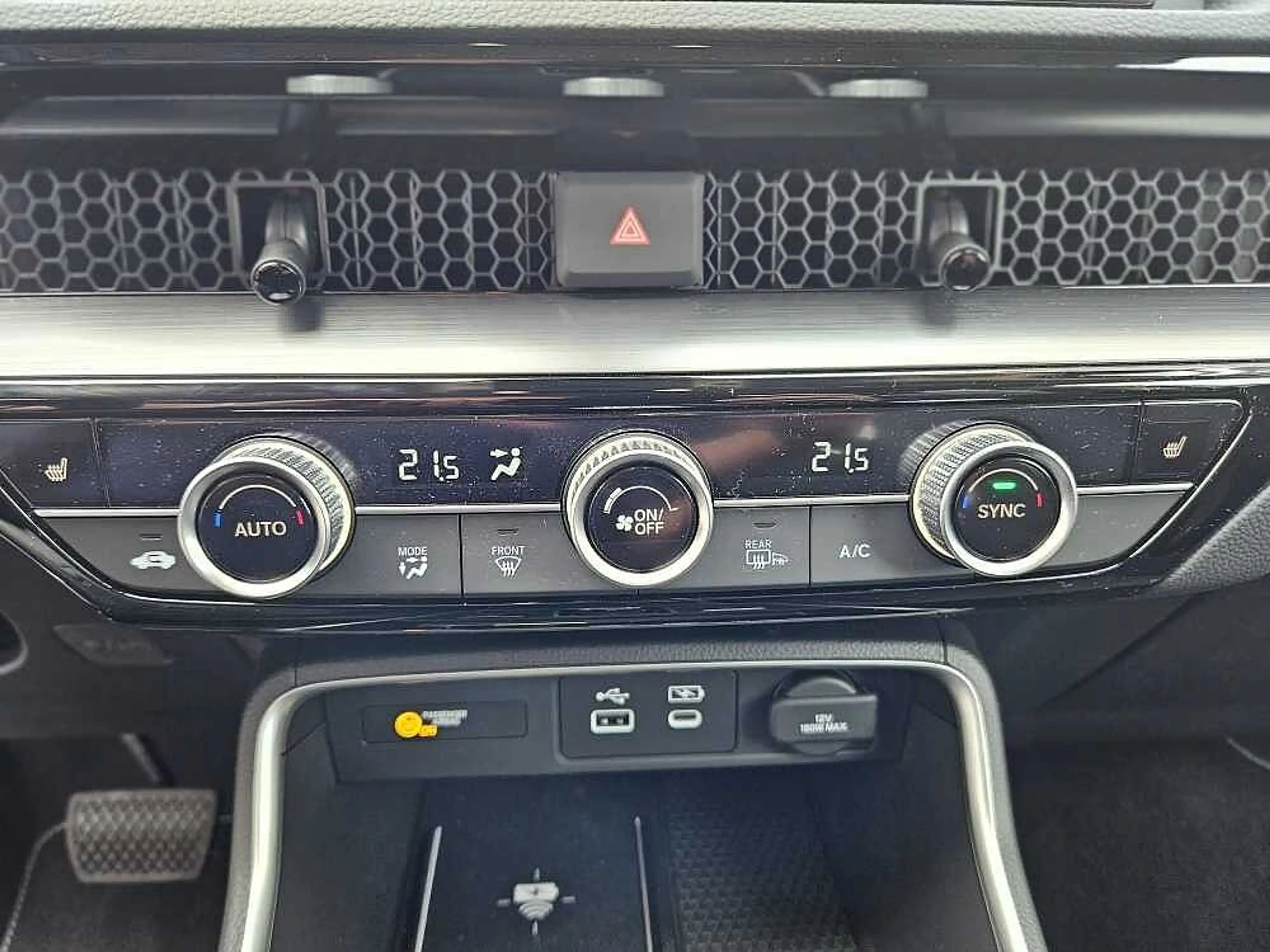 Honda CR-V Hybrid e:HEV 2.0 i-MMD 2WD Elegance — photo 11