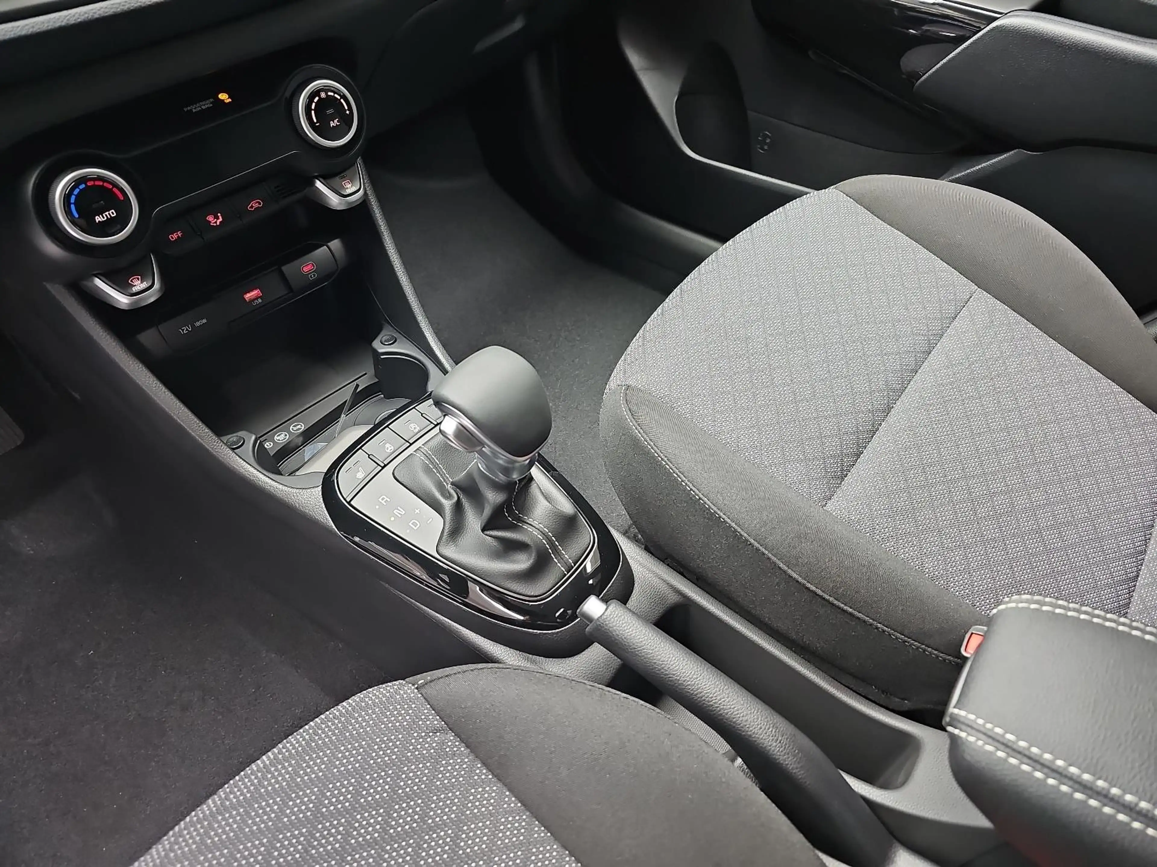 Kia Picanto PICANTO 1.0 AUTO. (AMT) SPIRIT LED SITZH. NAVI — photo 13