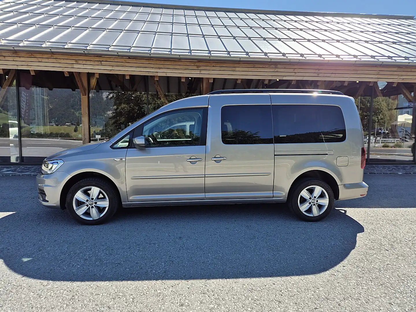 Volkswagen Caddy Kombi Maxi Comfortline 2,0 TDI Beige - 2