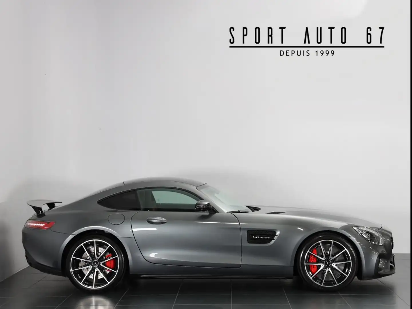 Mercedes-Benz AMG GT V8 4.0L BI TURBO - 2