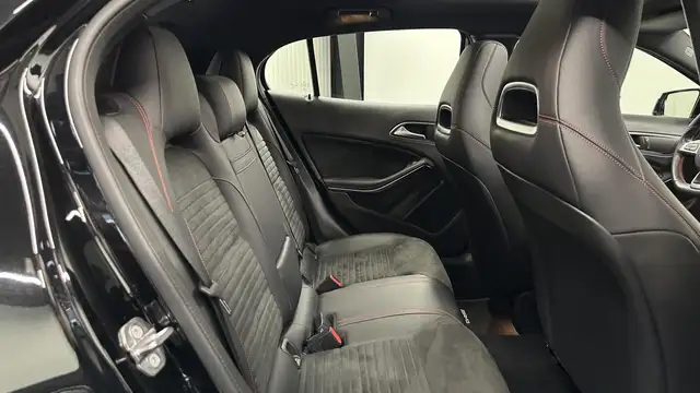 Mercedes-Benz Gla Class view 11