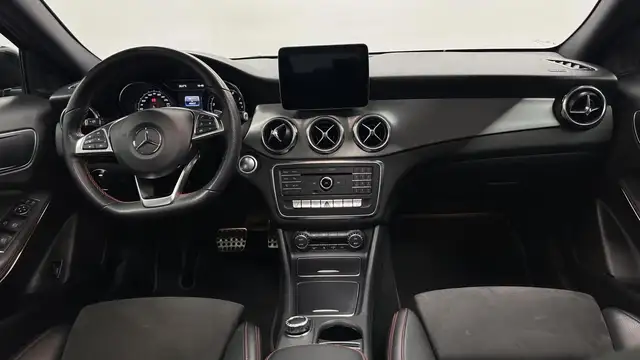 Mercedes-Benz Gla Class view 2