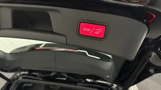 Mercedes-Benz Gla Class view 13