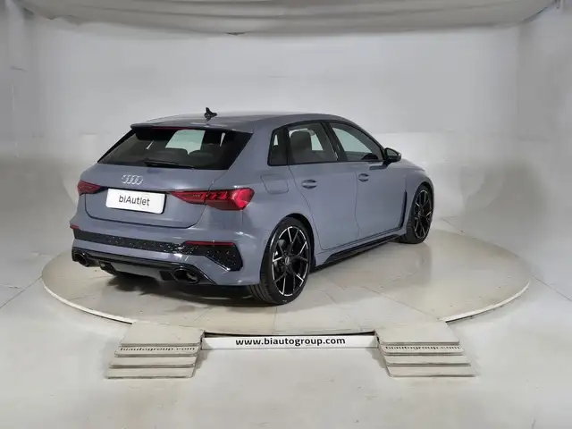 Audi RS3 view 4