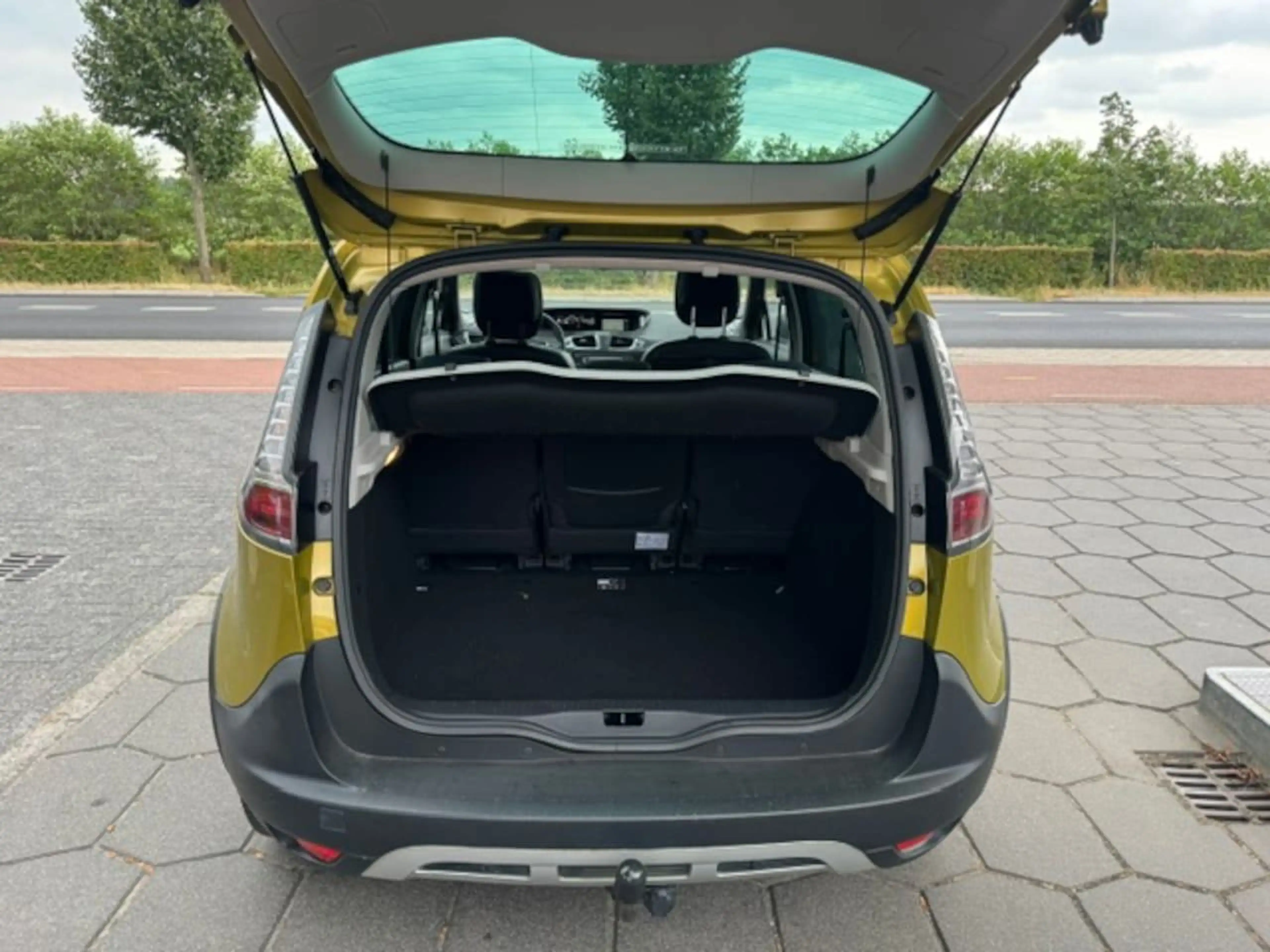 Renault Scenic Xmod 1.2 TCe Bose — photo 8