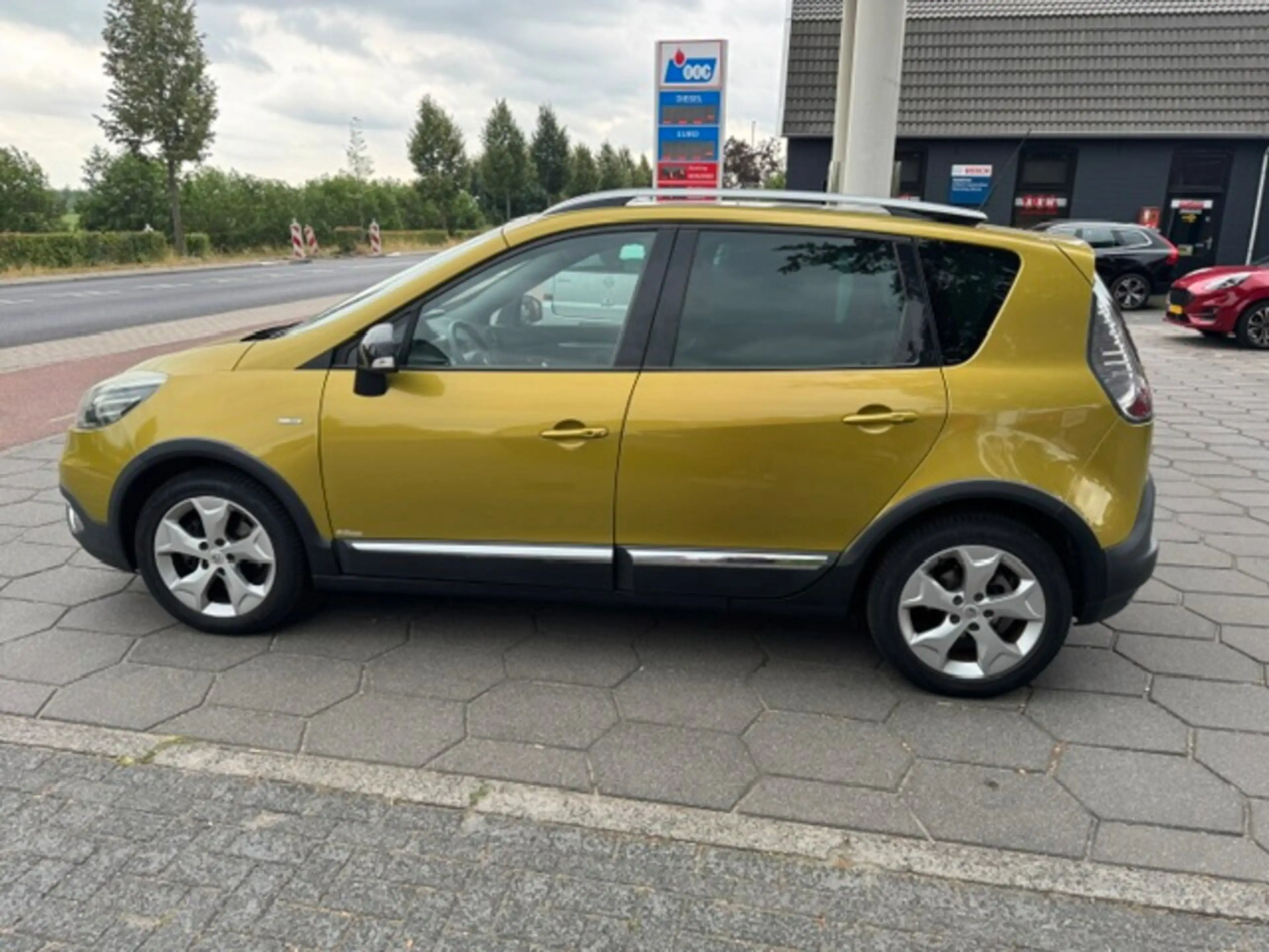 Renault Scenic Xmod 1.2 TCe Bose — photo 5