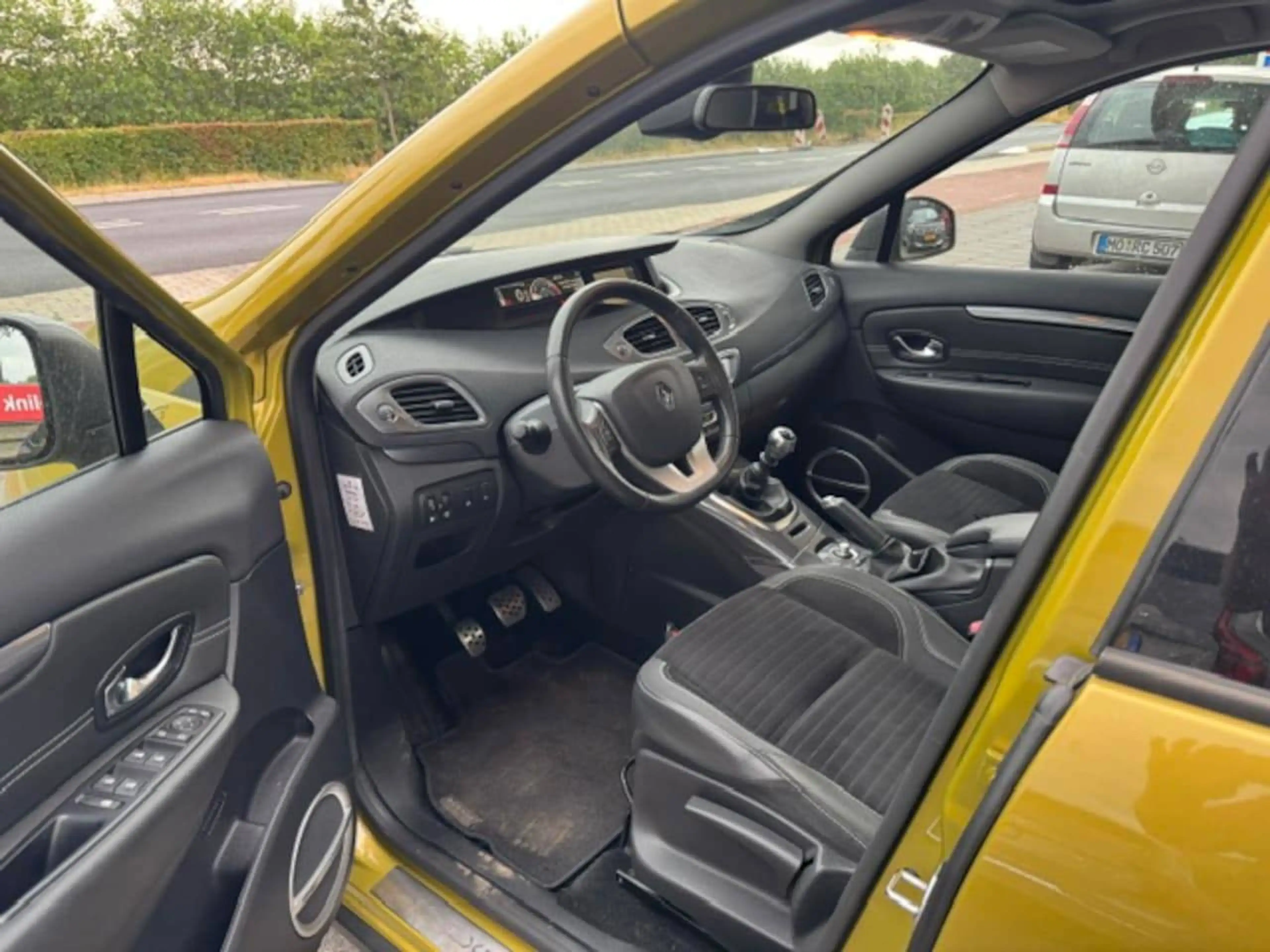 Renault Scenic Xmod 1.2 TCe Bose — photo 6