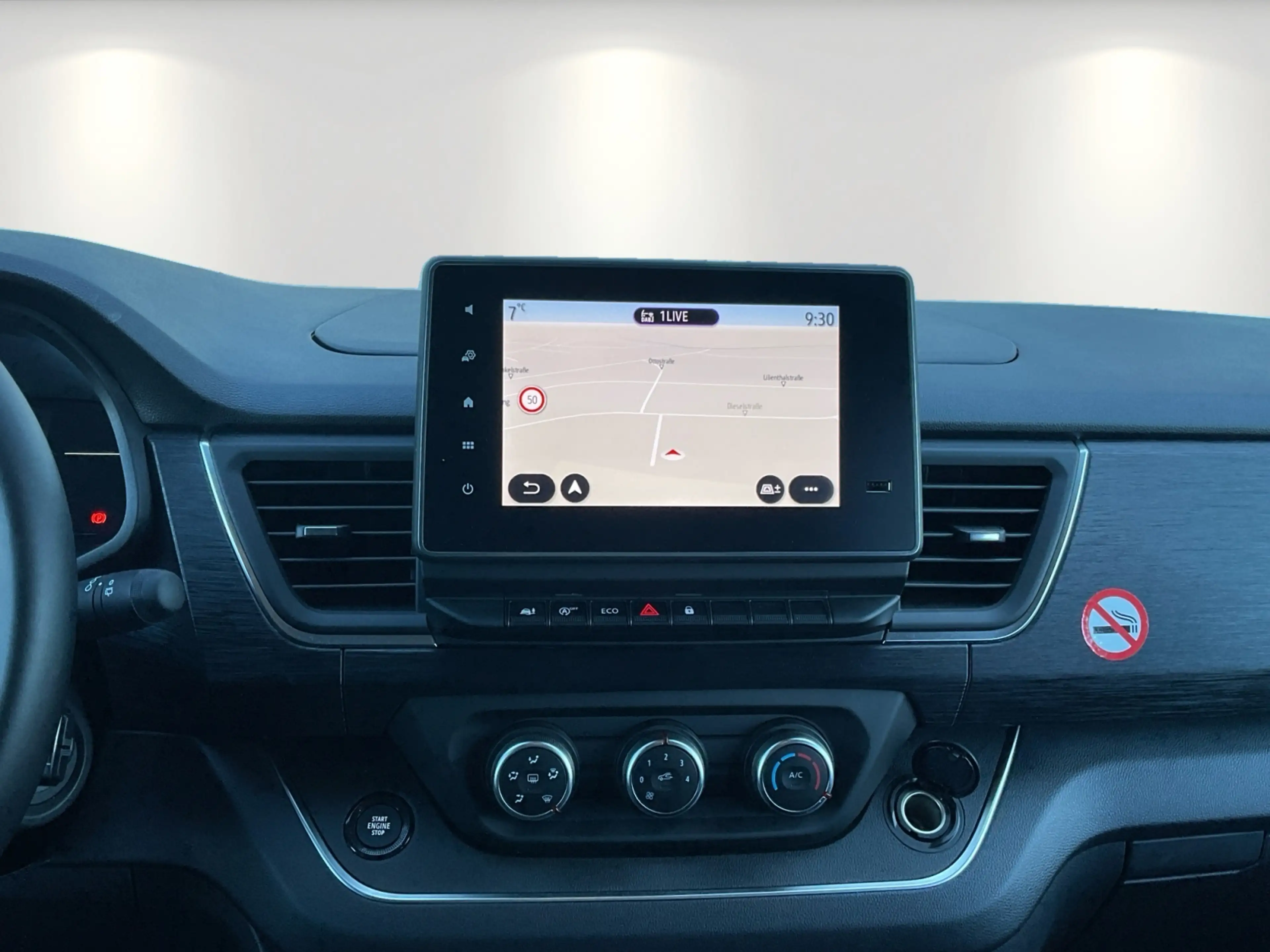 Nissan Primastar 2,8t dCI 150 8 Sitzer — photo 11