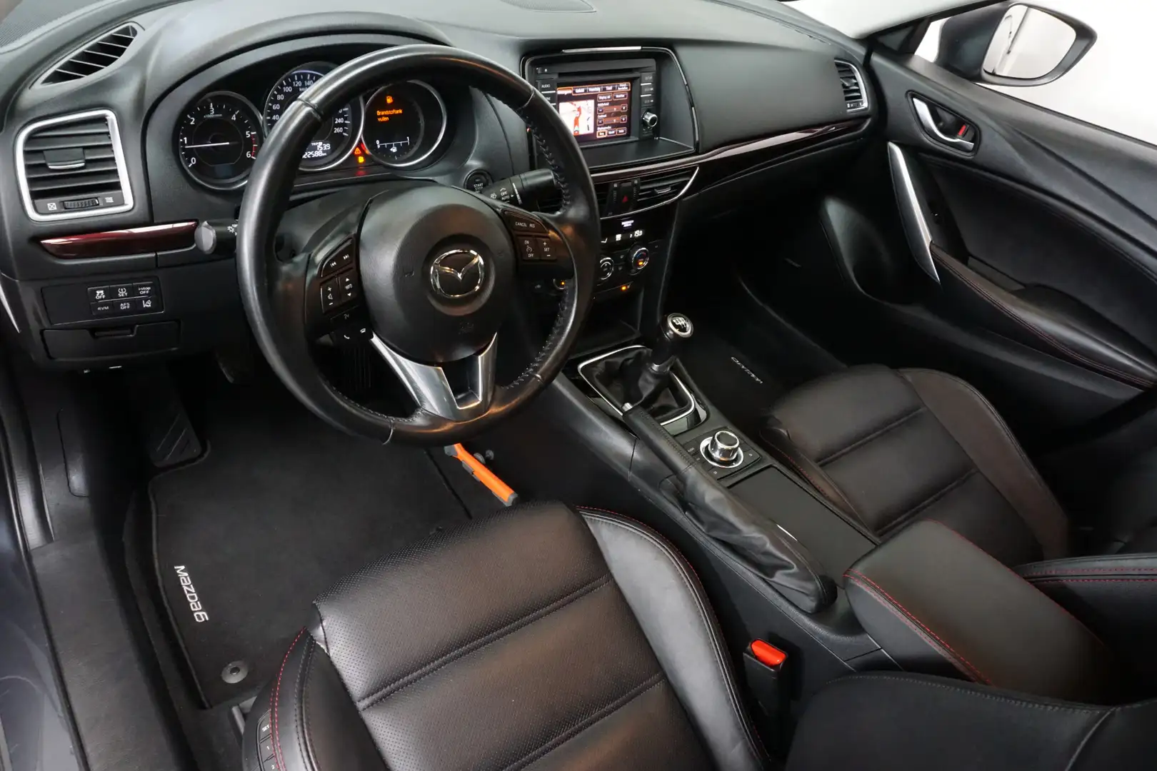 Mazda 6 2.2D GT-M NL AUTO! 150 PK! LEER BOSE XENON NAVI CL Gris - 2