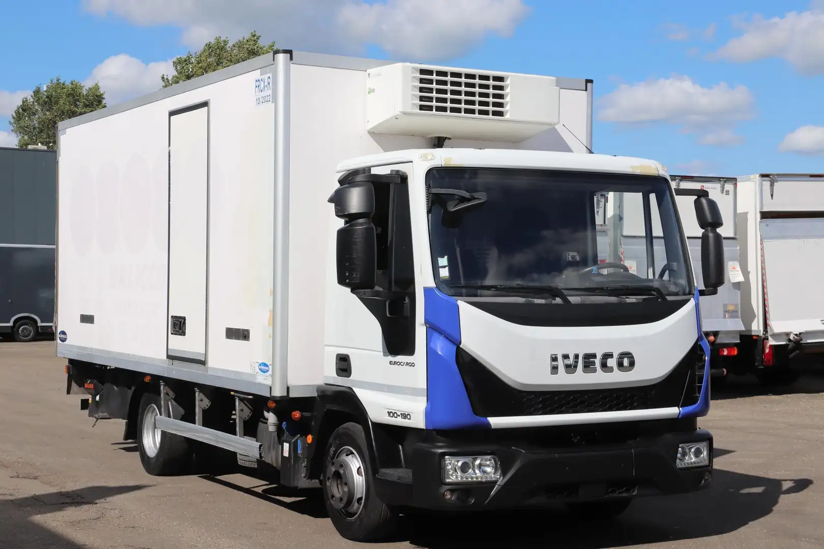Iveco Eurocargo BAKWAGEN KOELWAGEN LAADKLEP THERMOKING V Blanc - 1