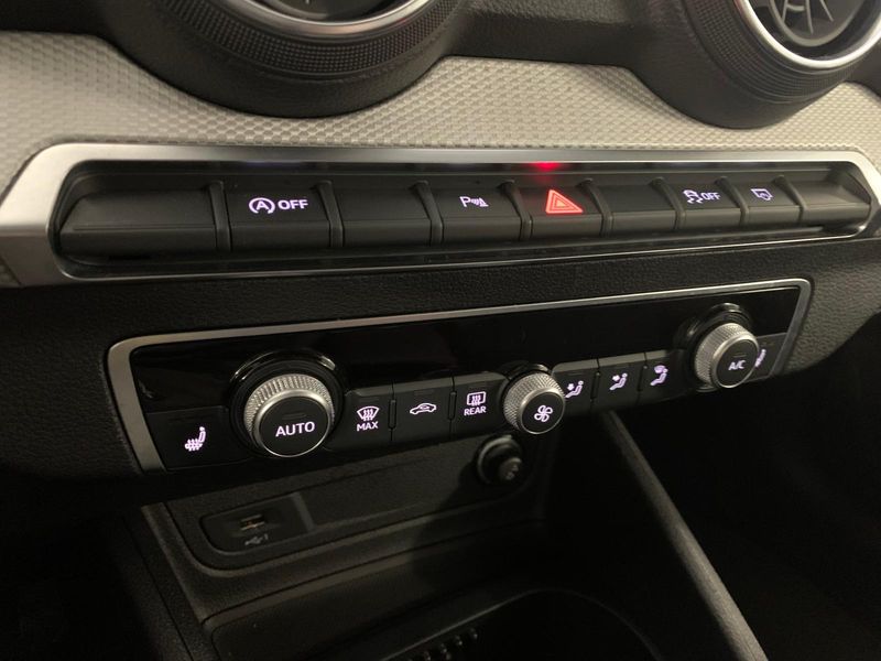 Audi Q2 35 TFSI NAVI/ACC/VIRTUAL/KAMERA/18" — photo 12