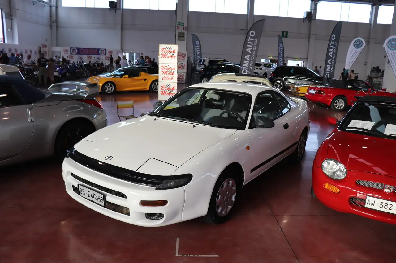Toyota Celica 2p 1.6i 16v ST cat., foto 2