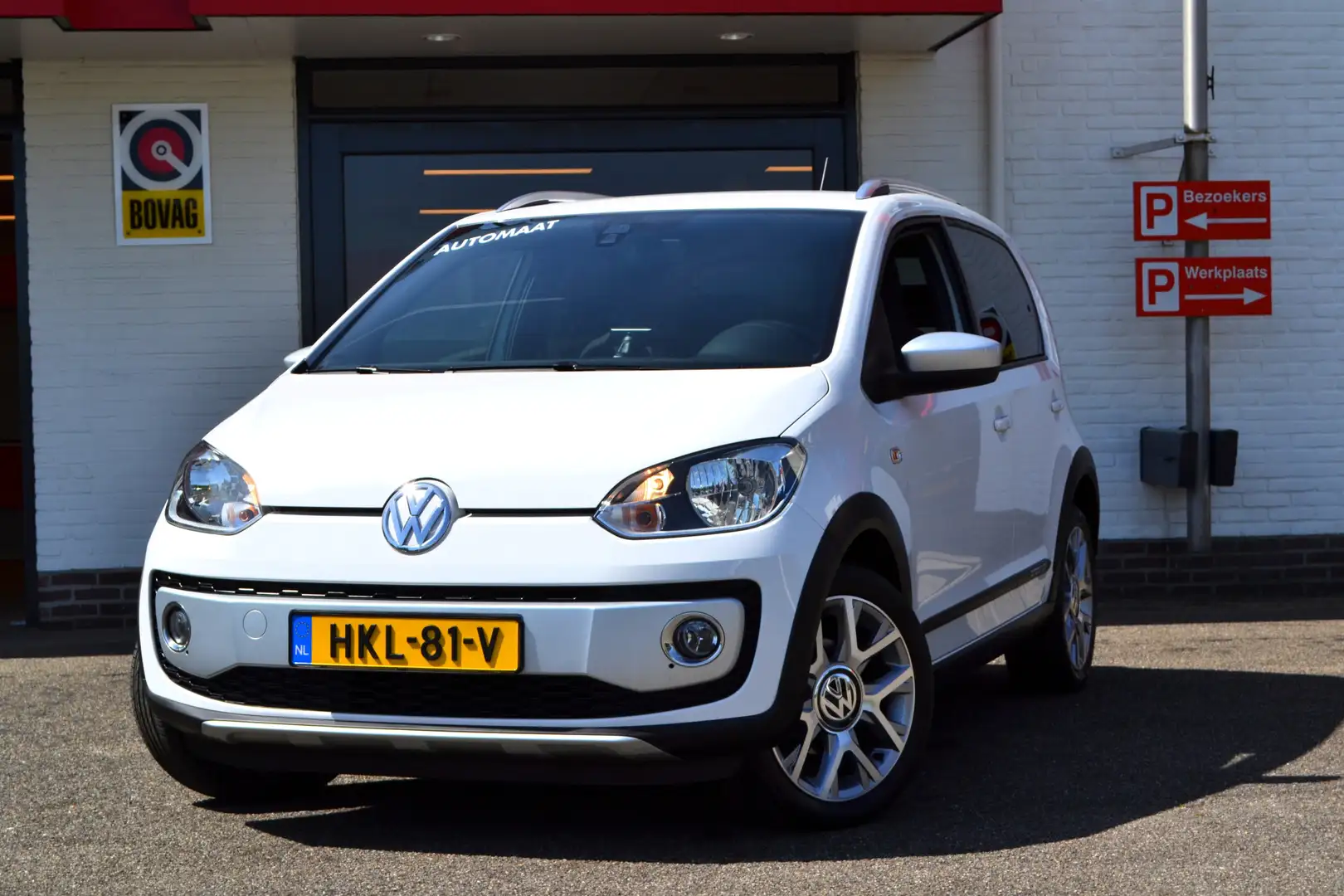 Volkswagen up! 1.0 cross up! Automaat, Navi, Airco, 5 Drs, 38.000 Wit - 1