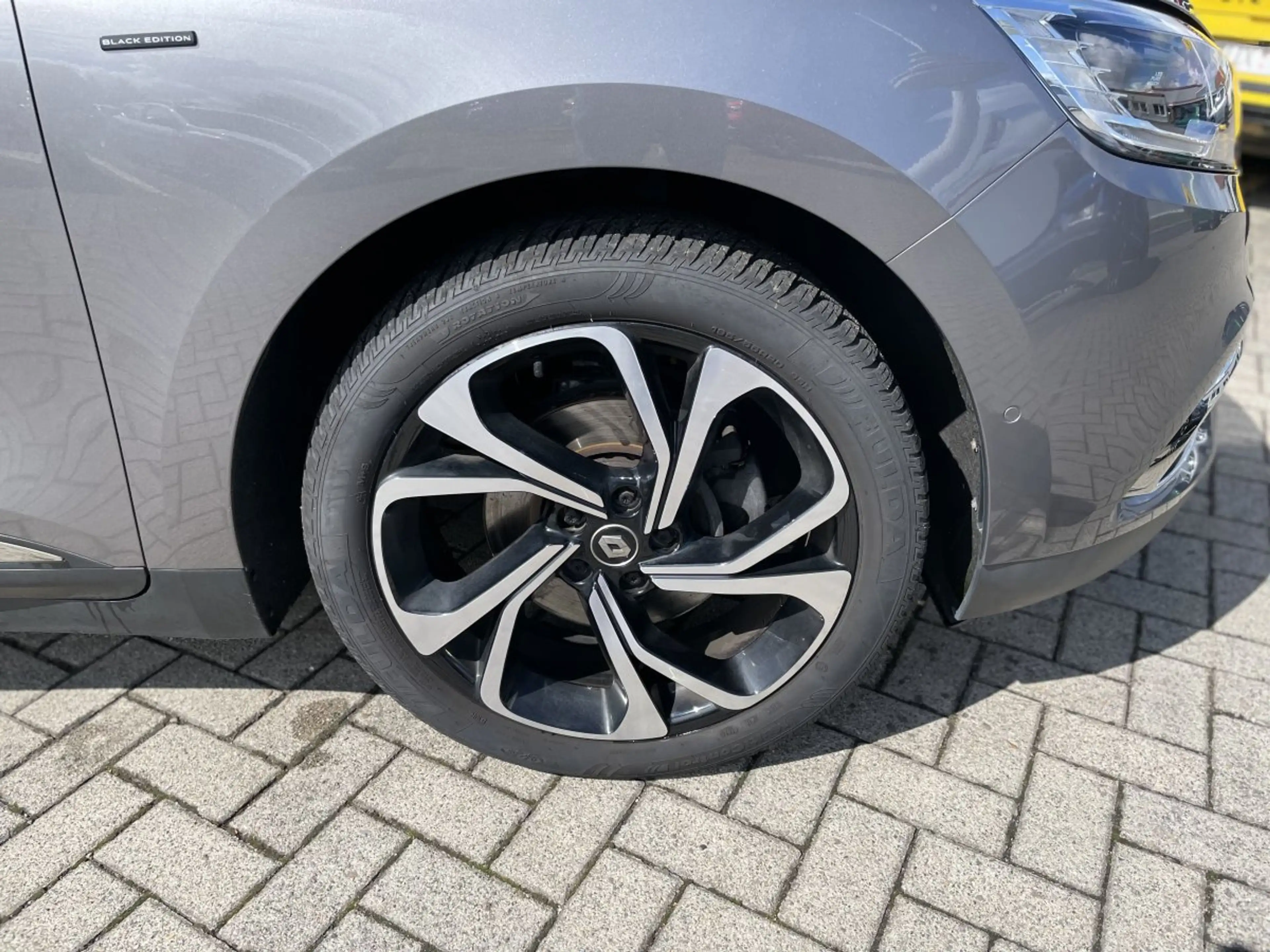 Renault Scenic IV Black Edition TCe 140 EDC Automatik, Kamera, Pa — photo 5