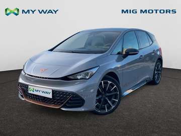 eBoost 58 kWh (231pk) /// Achteruitrijcamera /// Zetelverwarming ///  Apple Carplay & Android Auto ///