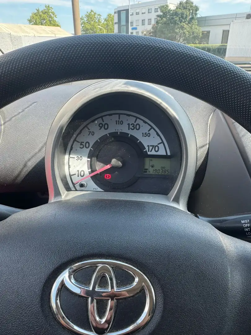 Toyota Aygo Aygo Rot - 2