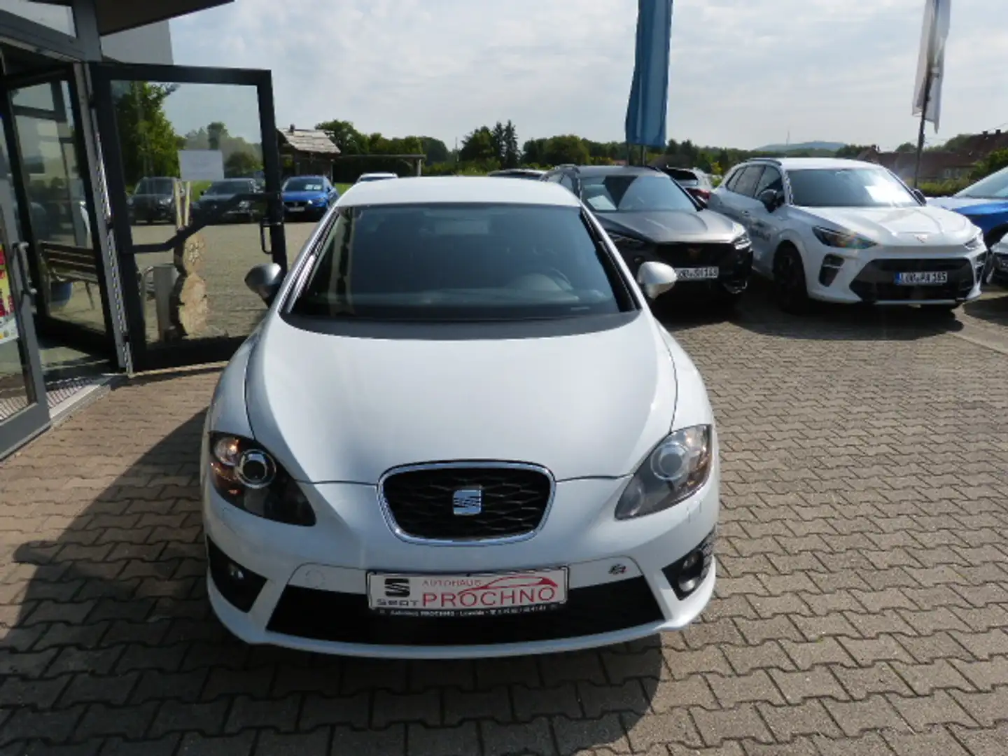 SEAT Leon FR SEAT Leon FR 2.0 TDI 170 PS Blanco - 2