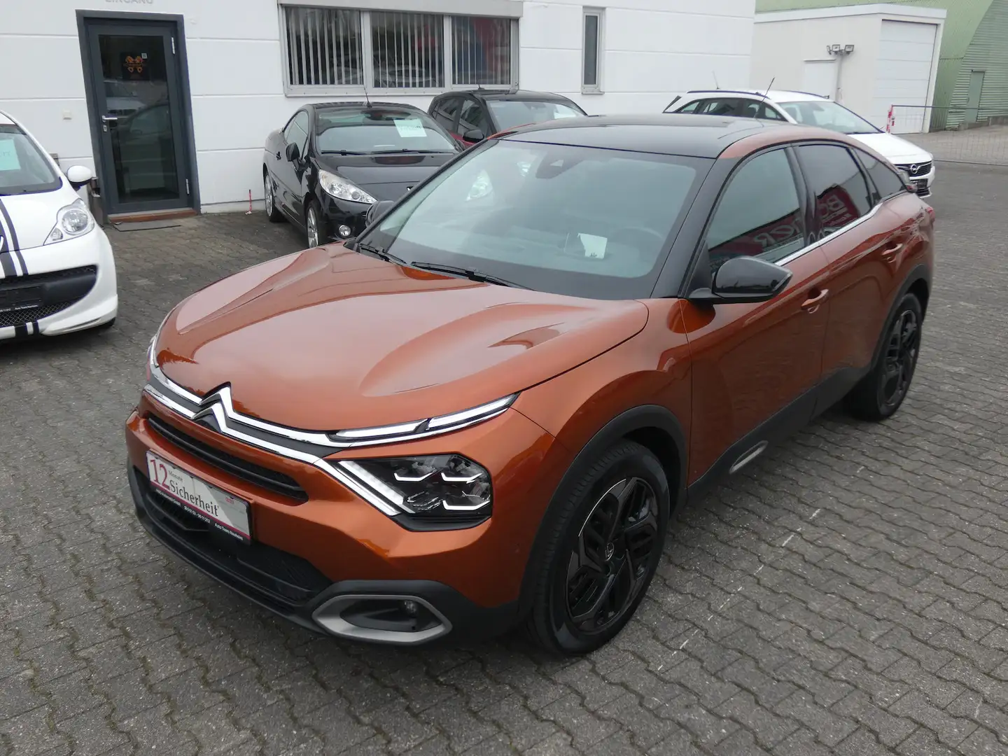 Citroen C4 Shine Automatik *KLIMA*NAVI*PANORAMADACH*ALU* Orange - 2