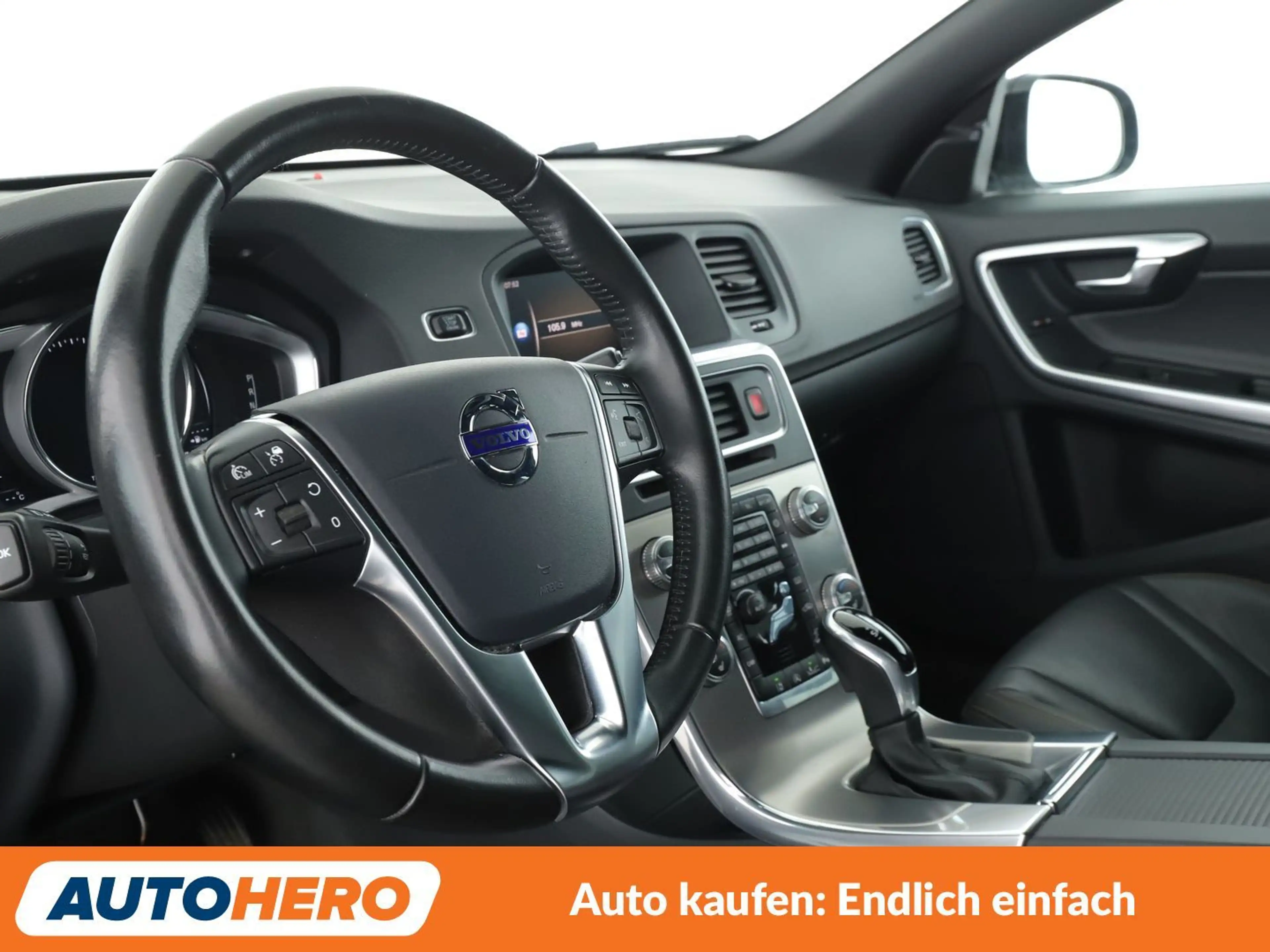 Volvo V60 Cross Country 2.0 T5 Pro AWD Aut.*NAVI*ACC*CAM*BI-XENON*SHZ* — photo 11