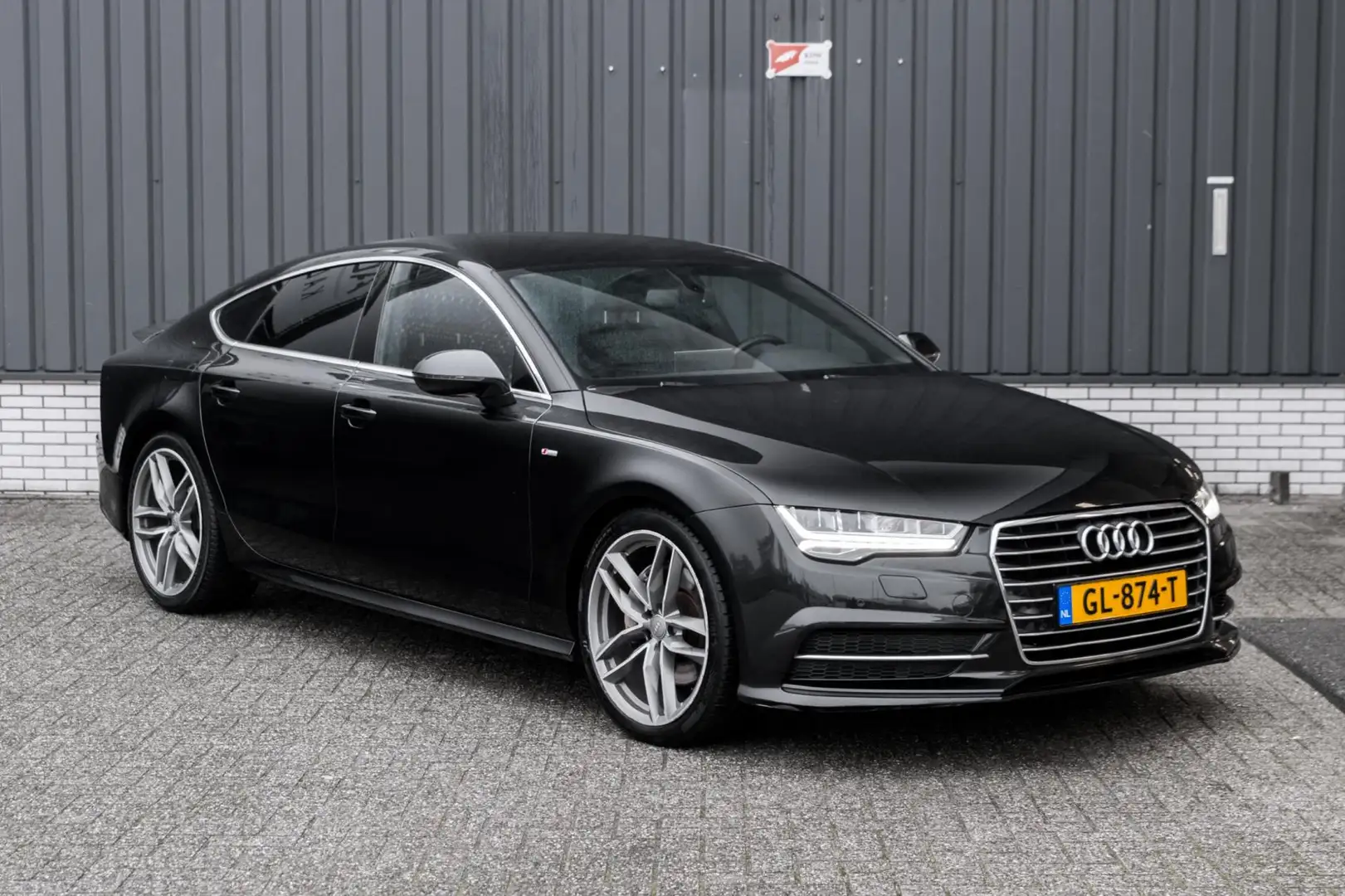 Audi A7 Sportback 2.0 TFSI Pro Line S *S-Line*Automaat* Zwart - 2