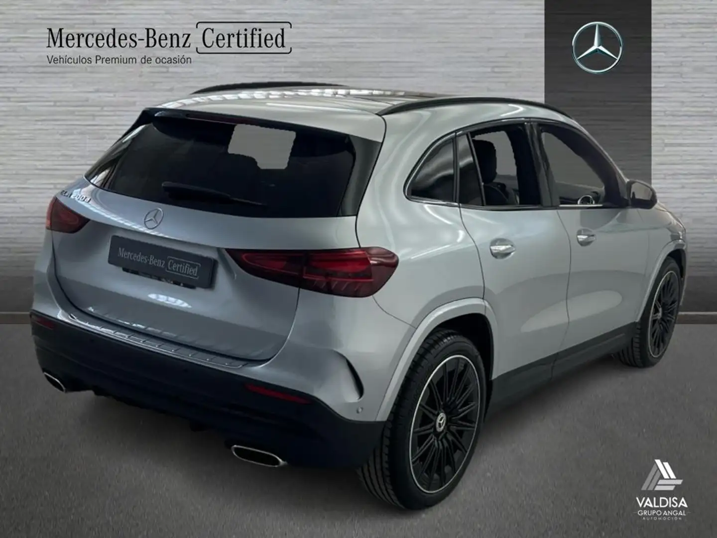 Mercedes-Benz GLA 200 d - 2