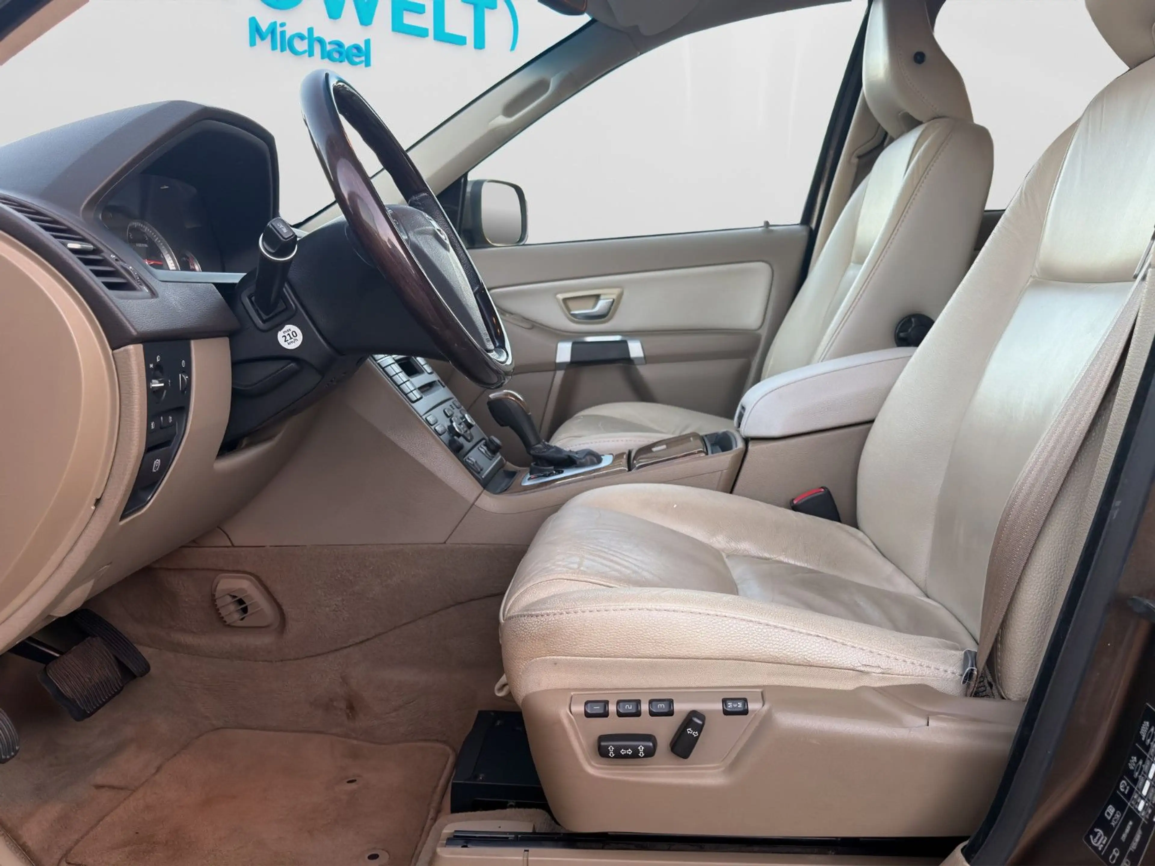 Volvo XC90 2.4 Aut 7.Sitzer Volvo-Scheckheft TÜV NEU — photo 12