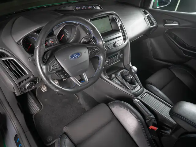 Ford Focus view 11