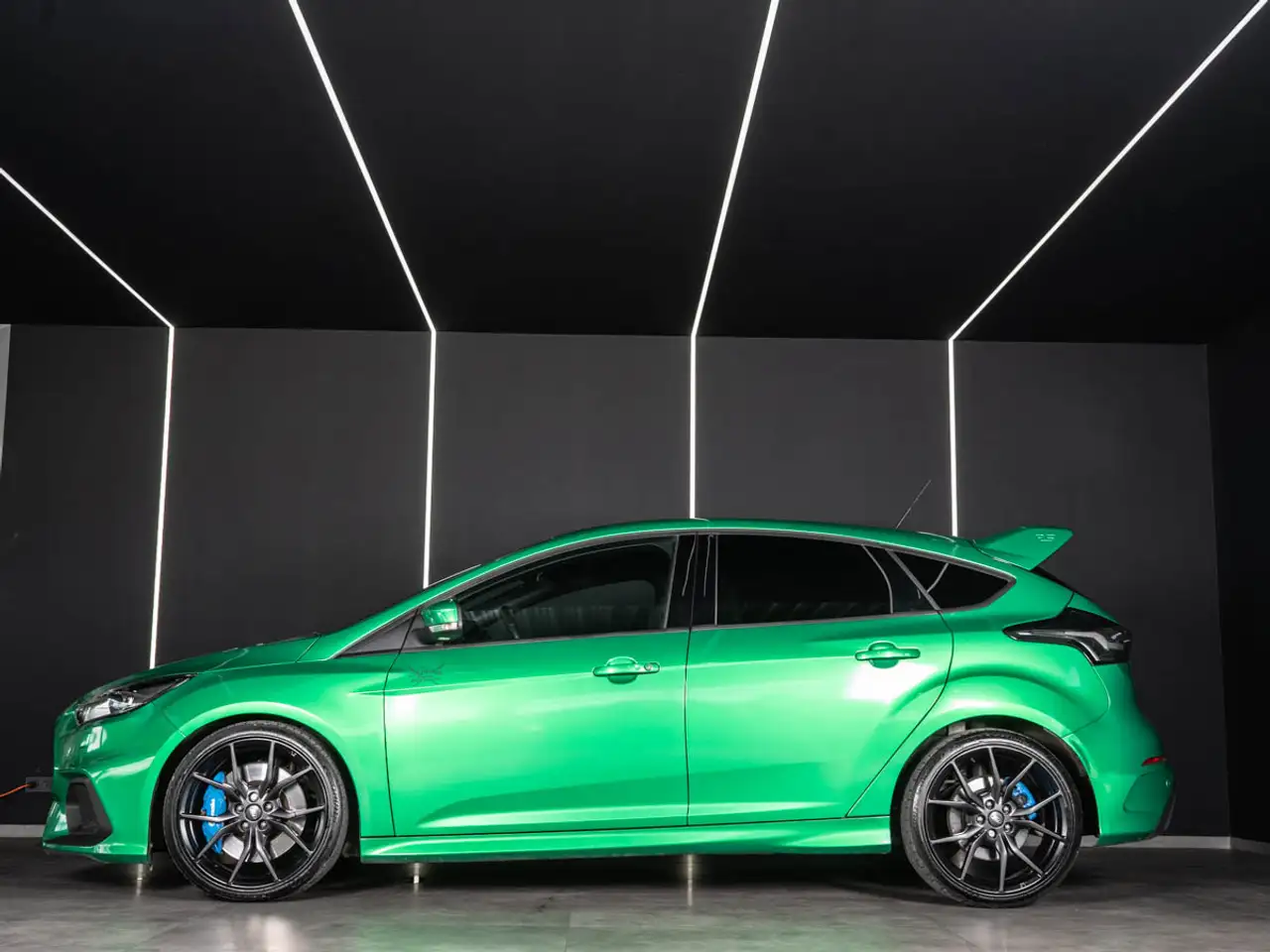 FORD FOCUS RS 2.3 349ch ECOBOOST - AWD - SYNC3 - VOLANT CUIR - TOIT Ouvrant - Camera de recul