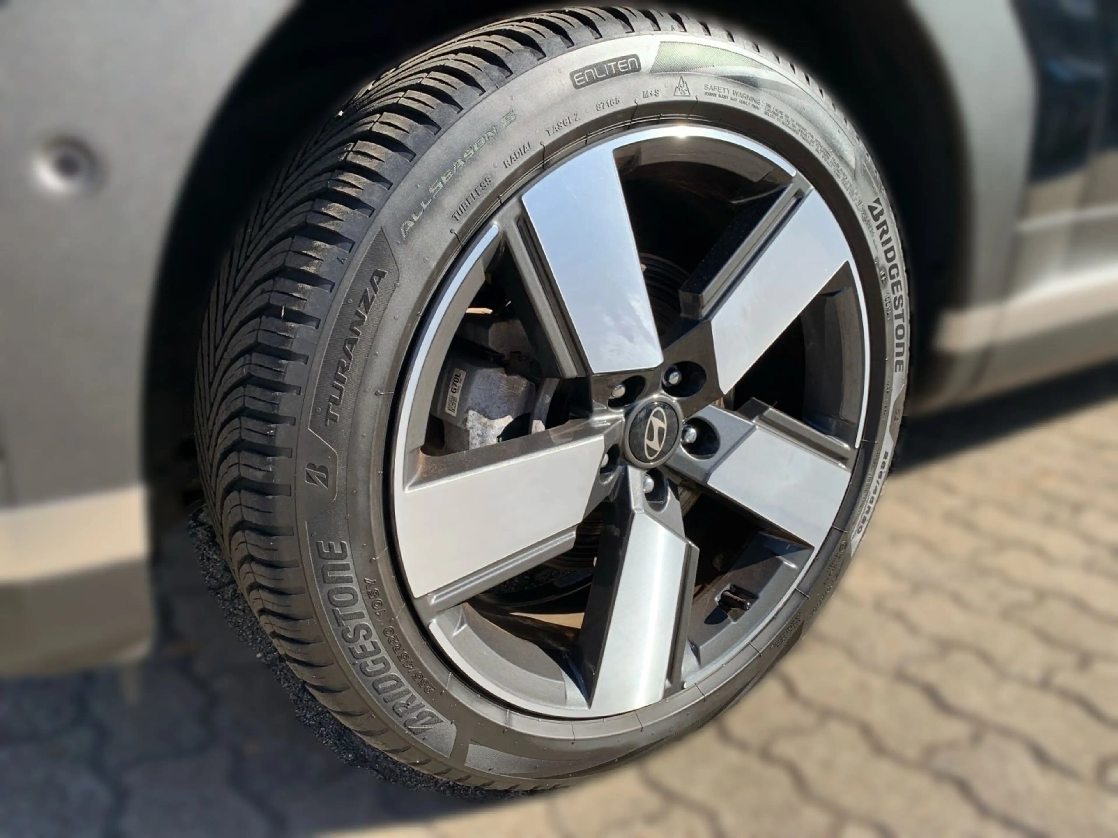 Hyundai SANTA FE 1.6T-GDI Signature Hybrid 4WD Schiebeda — photo 9