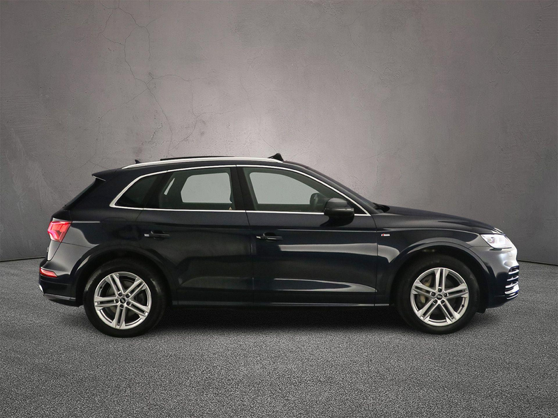 Audi Q5 50 TFSI e quattro S edition | Luchtvering | Achter — photo 7