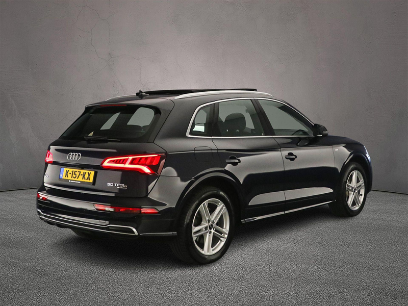 Audi Q5 50 TFSI e quattro S edition | Luchtvering | Achter — photo 6