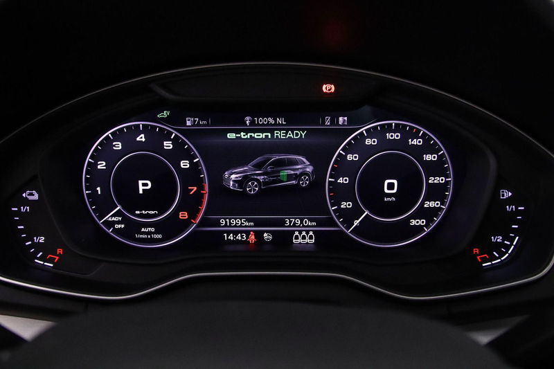 Audi Q5 50 TFSI e quattro S edition | Luchtvering | Achter — photo 10