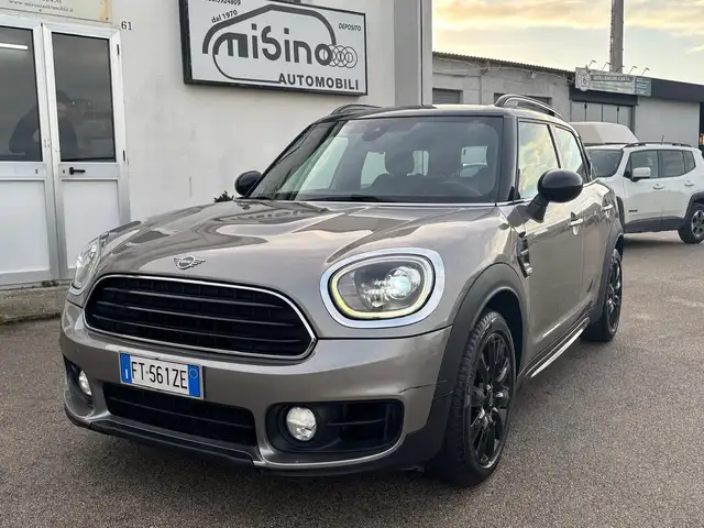 MINI Cooper D Countryman Mini Countryman F60 2017 2.0 Boost auto my18