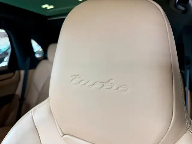 Porsche Cayenne view 8
