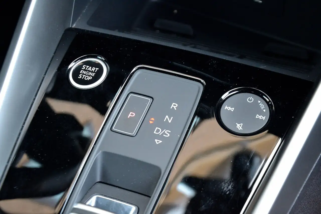 Audi A3 Limousine 35 TFSI Business edition 150PK Automaa, миниатюра 17