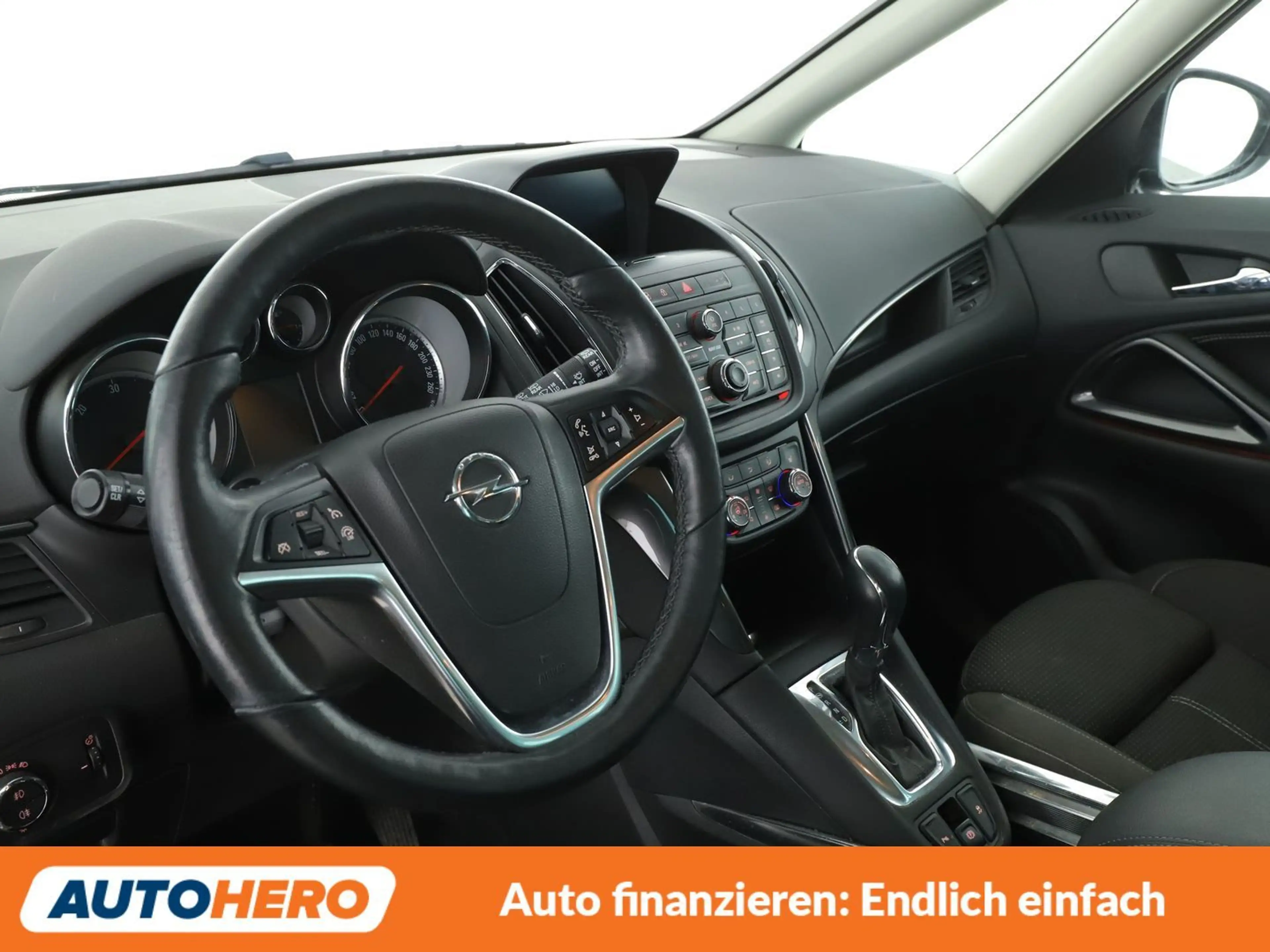 Opel Zafira Tourer 2.0 CDTI Innovation Aut.*NAVI*XENON*CAM*PDC*SHZ* — photo 11