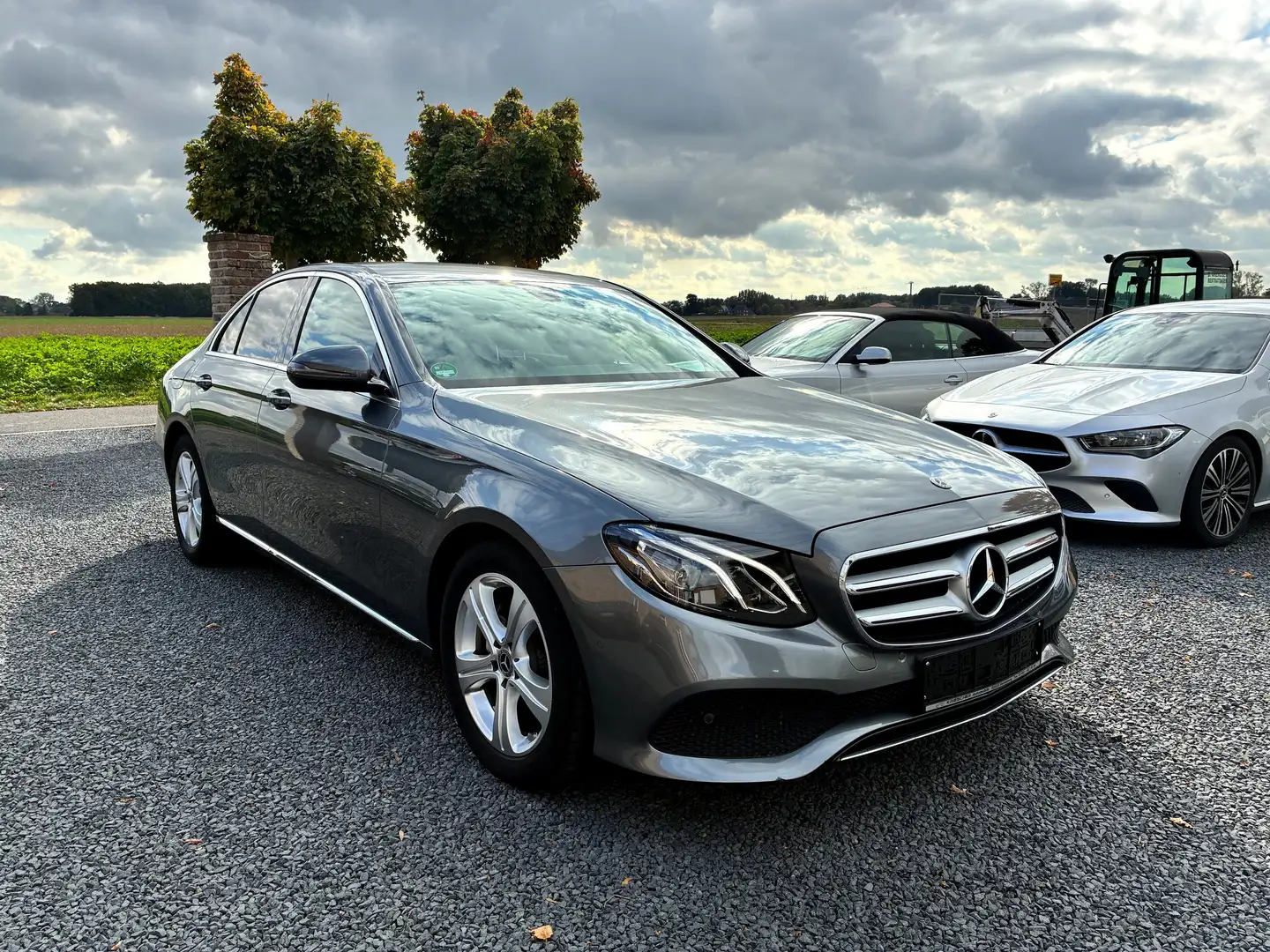 Mercedes-Benz E 200 Avantgarde/ Business/ Kamera/ Navi/ Park-Assistent Grau - 1