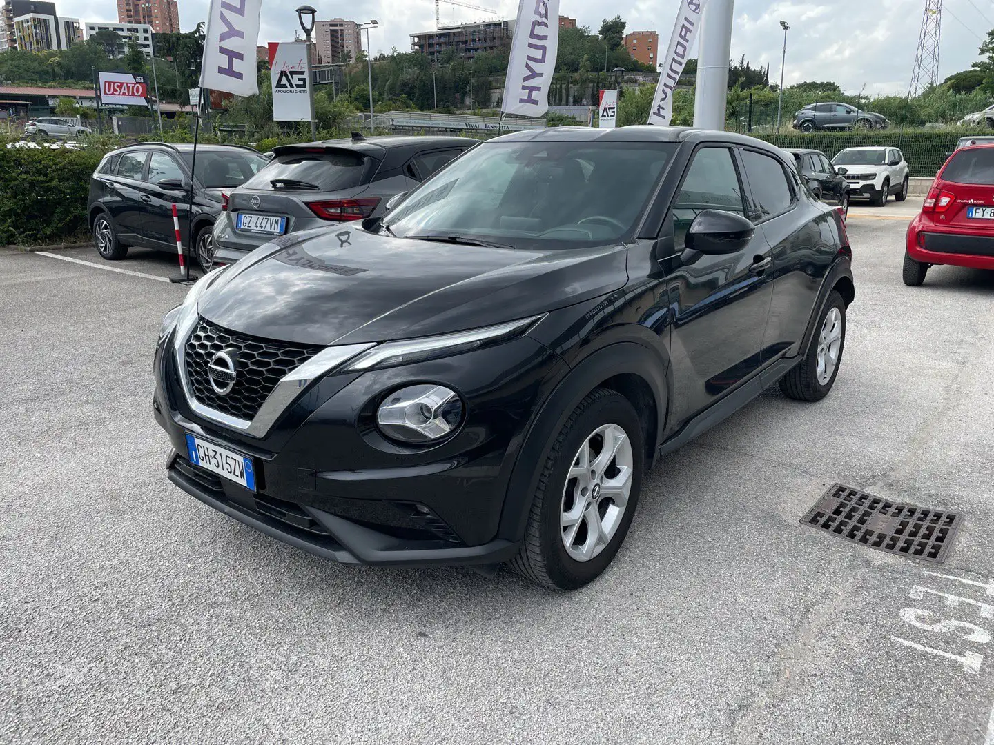 Nissan Juke 1.0 DIG-T 114 CV N-Connecta Nero - 1