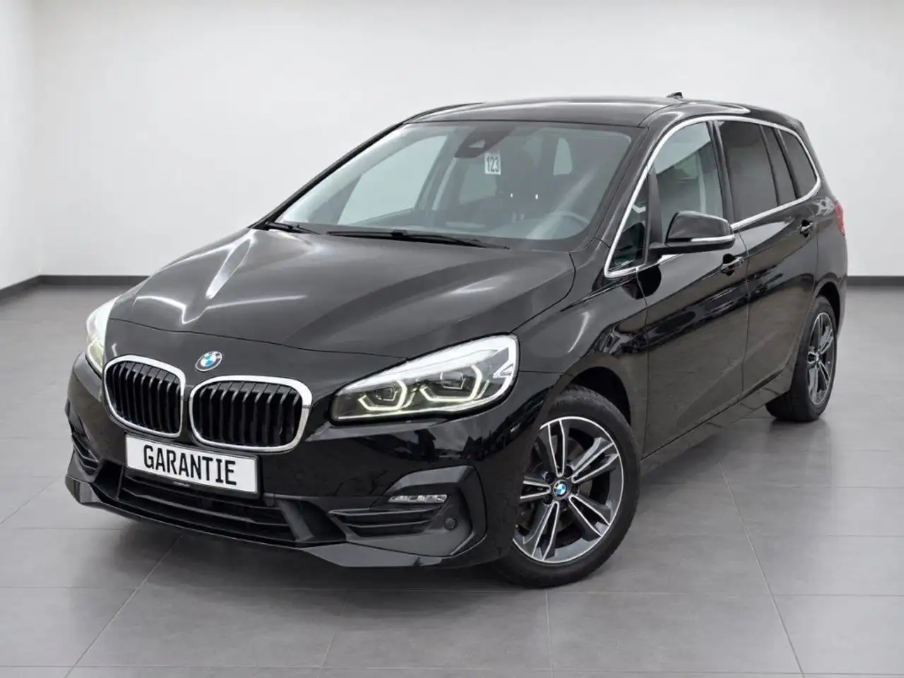 BMW 220 220d Gran Tourer Aut. Sport Line — photo 1 of 24